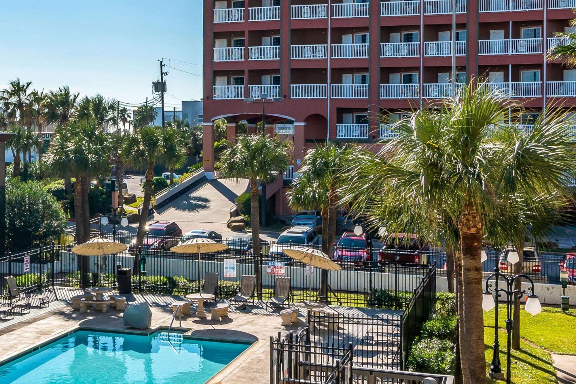 Quality Inn & Suites Galveston - Beachfront Exterior foto